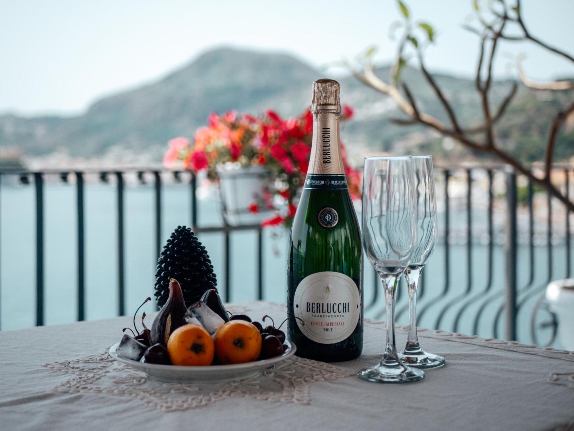 B&B Alta Marea Lipari Exterior foto